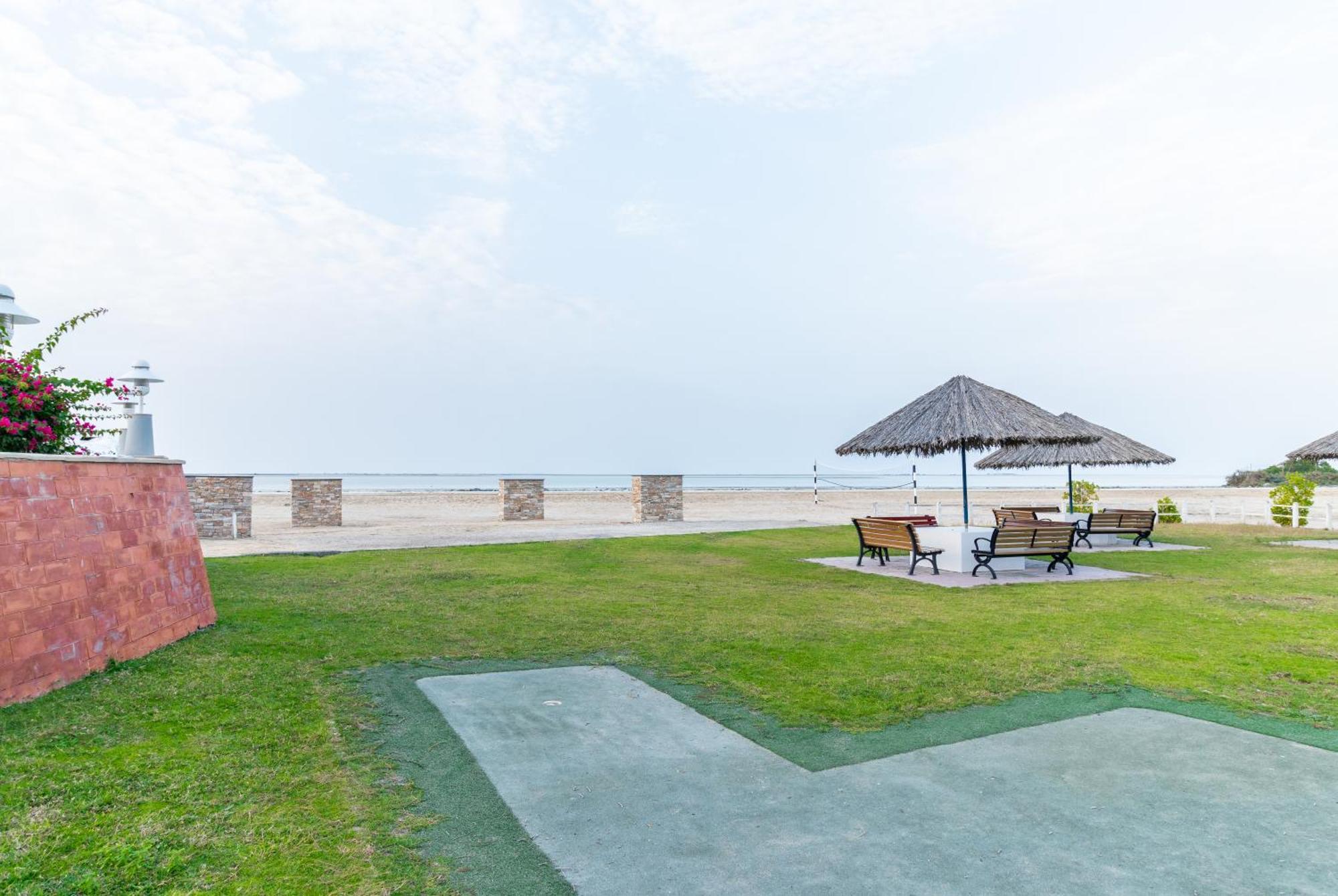 Barracuda Resort Умм-эль-Кайвайн Экстерьер фото